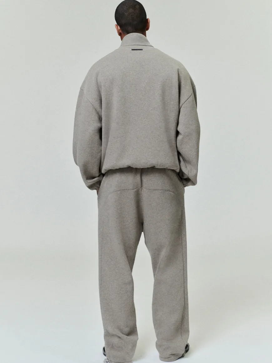 Relaxed Fleece Sweatpant With Piping
