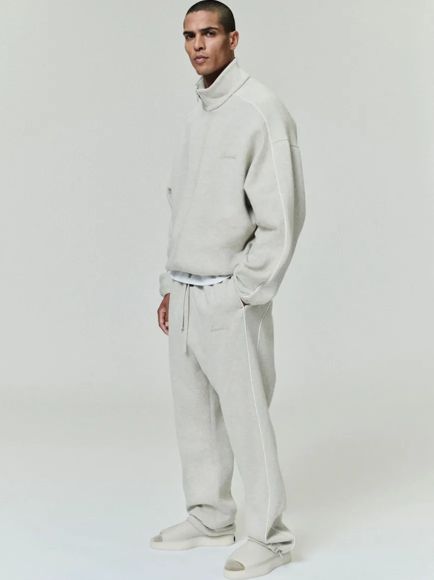 Relaxed Fleece Sweatpant With Piping