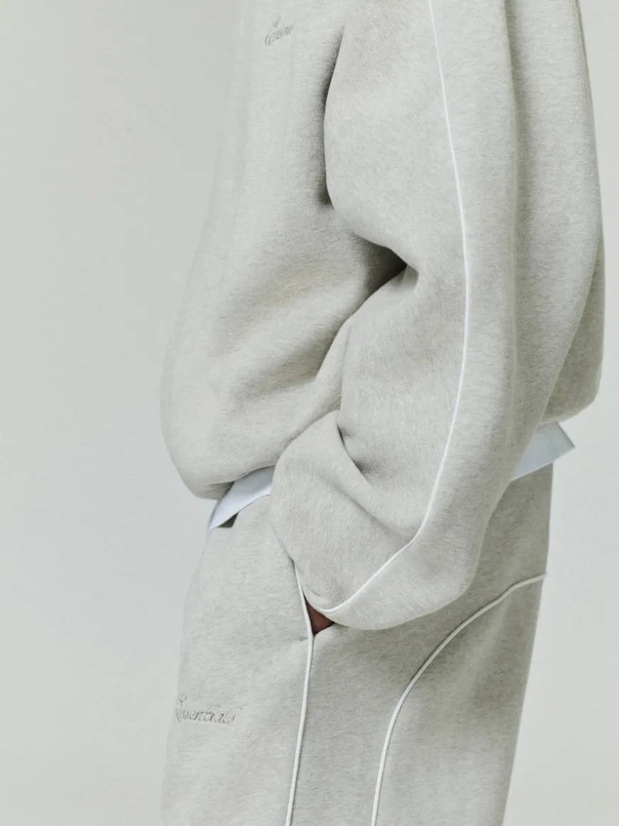 Relaxed Fleece Sweatpant With Piping